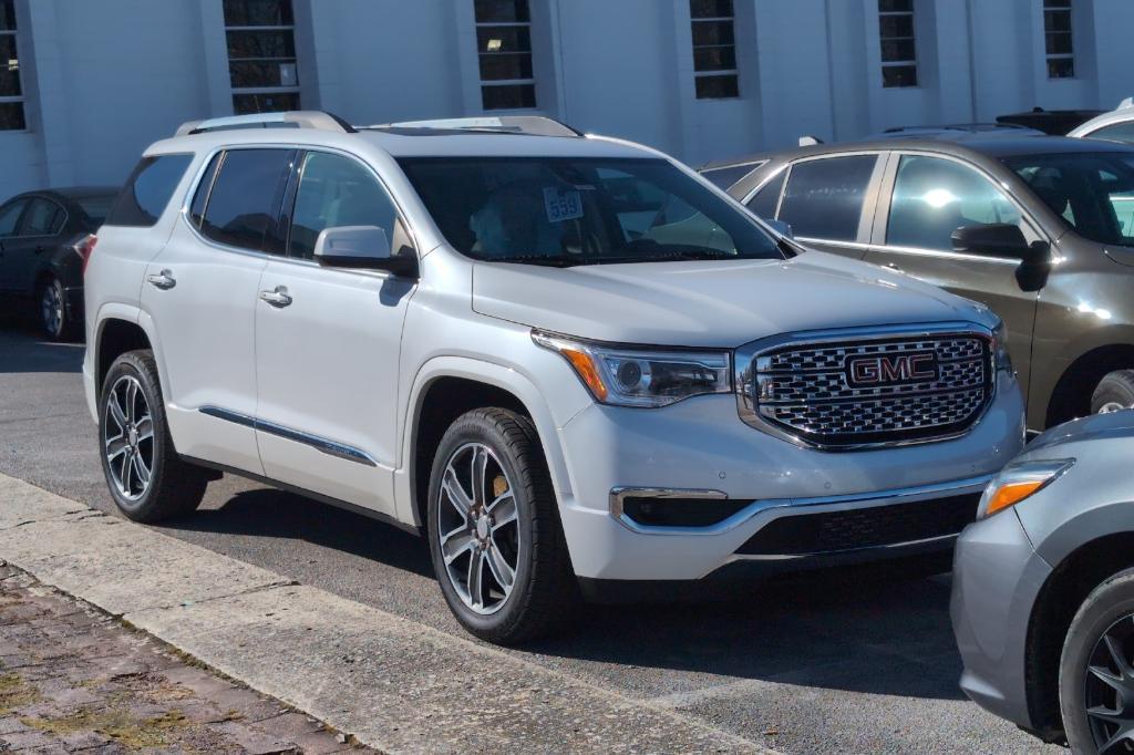 used 2018 GMC Acadia car, priced at $29,991