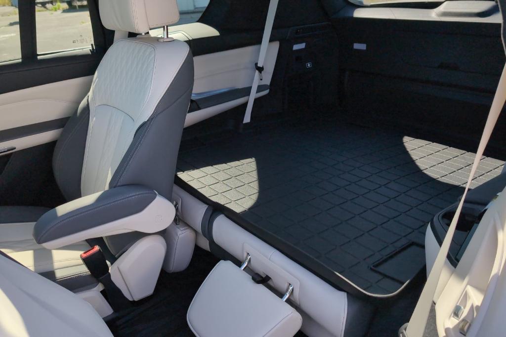 used 2025 BMW X7 car, priced at $91,794