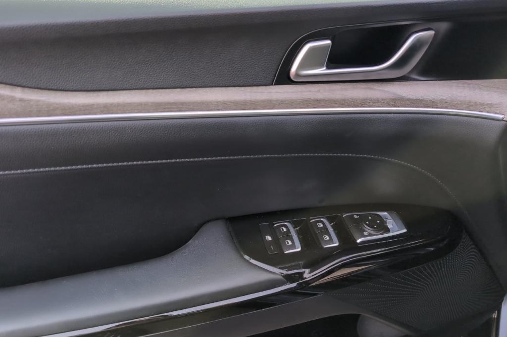 used 2023 Kia K5 car, priced at $24,471