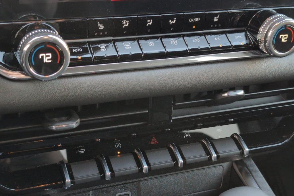 new 2026 GMC Canyon car, priced at $44,410