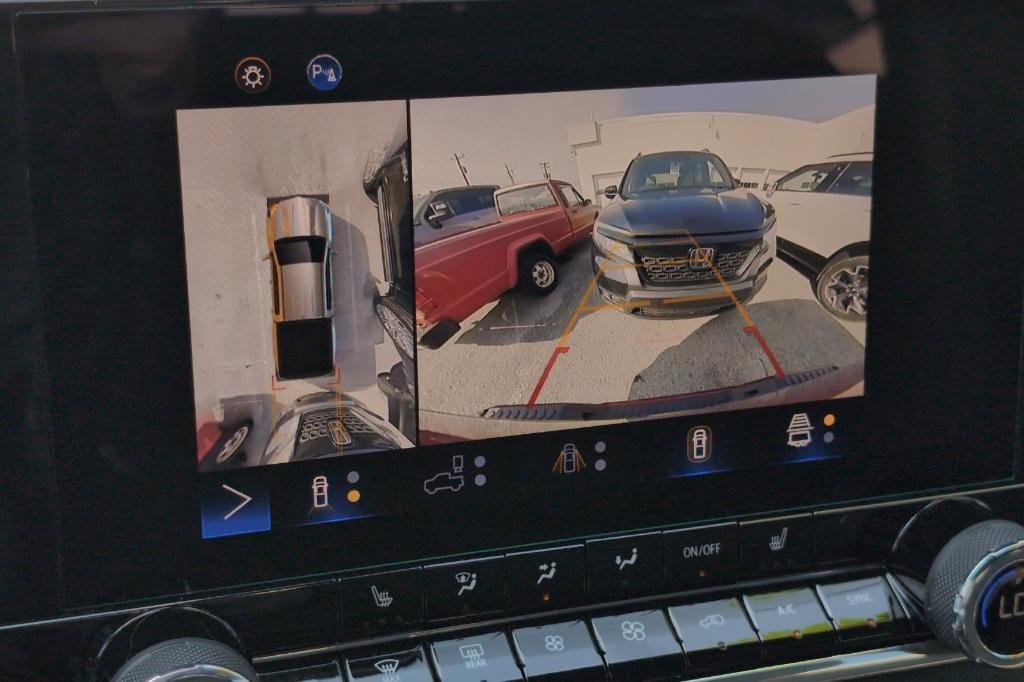 used 2024 Chevrolet Colorado car, priced at $32,170