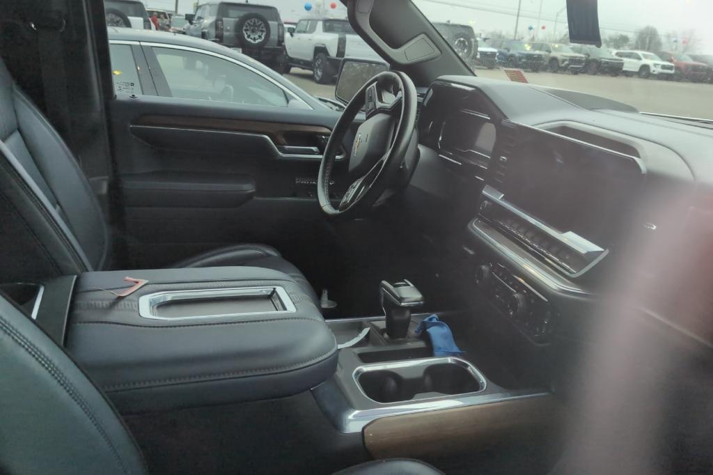 used 2022 Chevrolet Silverado 1500 car, priced at $50,246