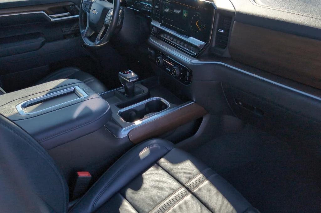 used 2022 Chevrolet Silverado 1500 car, priced at $50,123