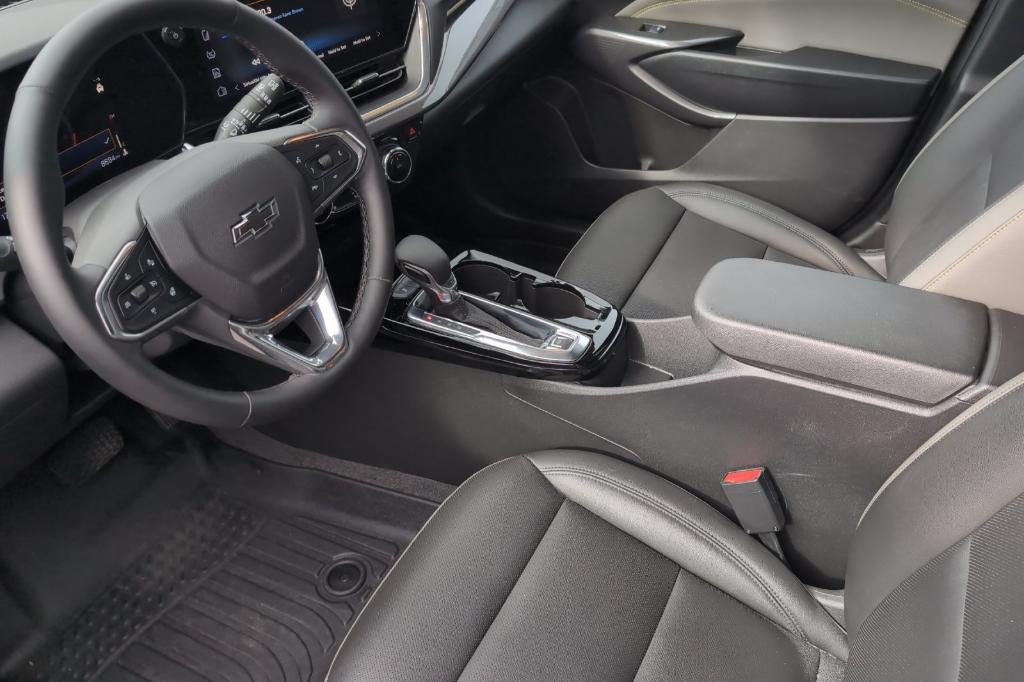 used 2025 Chevrolet Trax car, priced at $24,161