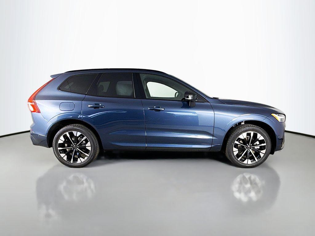new 2026 Volvo XC60 car, priced at $58,105