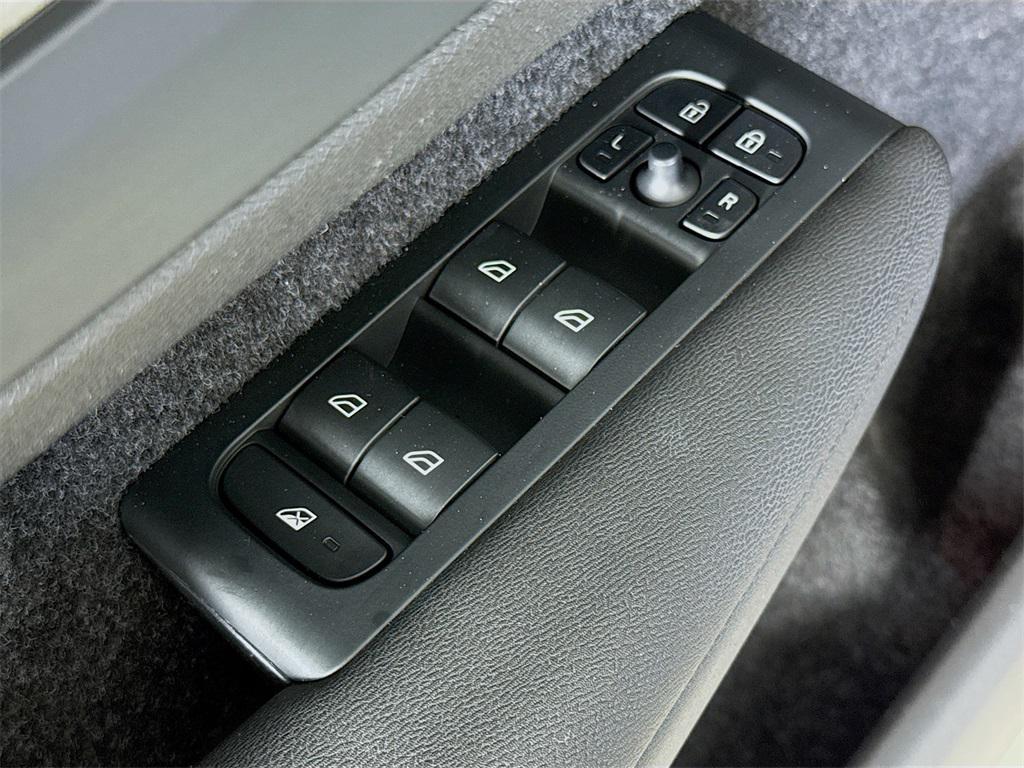 used 2023 Volvo XC40 car, priced at $26,795