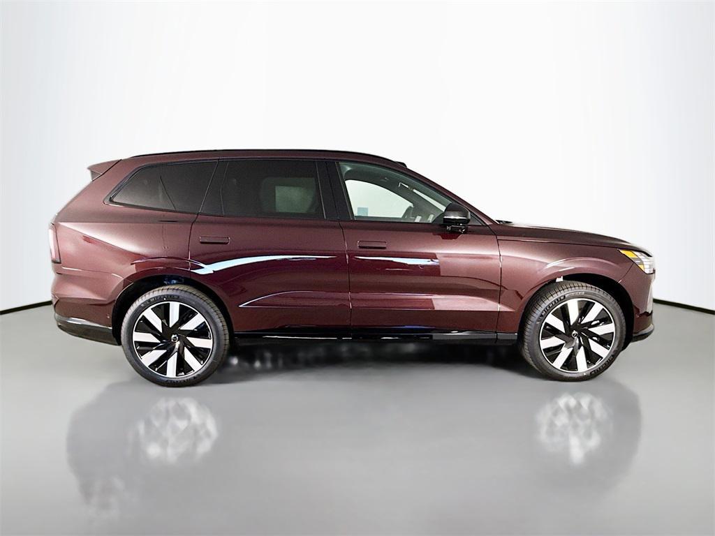 new 2025 Volvo EX90 car, priced at $87,940