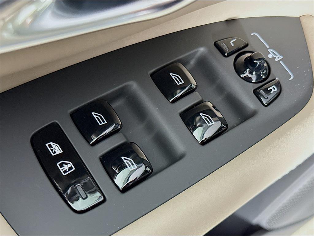 new 2026 Volvo XC90 car, priced at $71,825