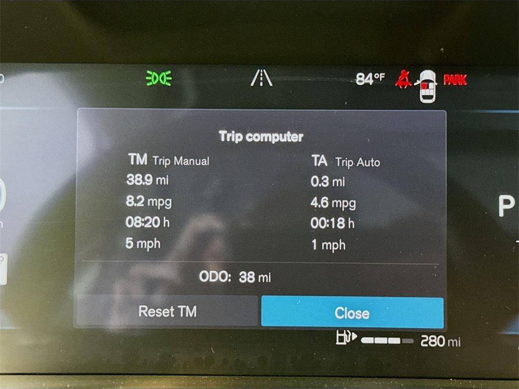 used 2025 Volvo XC40 car, priced at $37,995