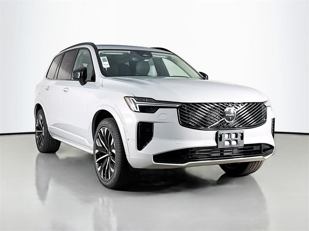new 2026 Volvo XC90 Plug-In Hybrid car, priced at $87,385