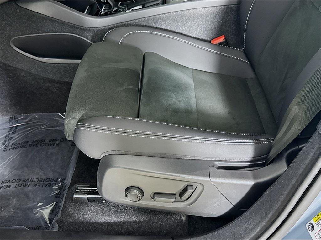 used 2023 Volvo C40 Recharge Pure Electric car, priced at $25,495