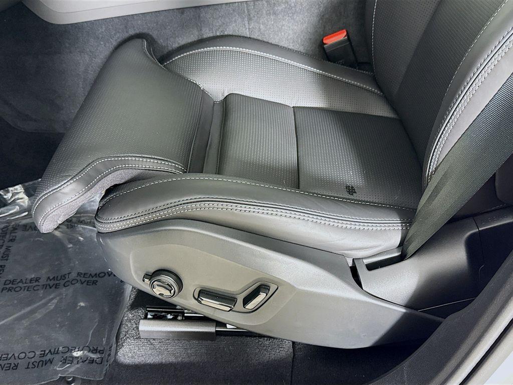 new 2026 Volvo XC60 Plug-In Hybrid car, priced at $75,565