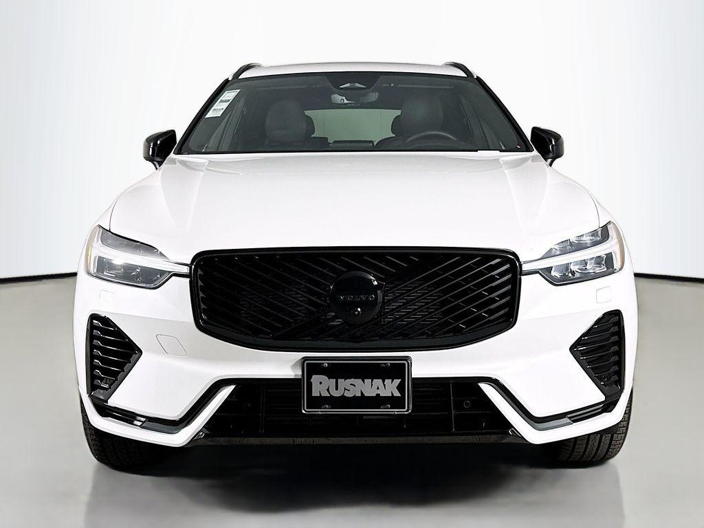 new 2026 Volvo XC60 Plug-In Hybrid car, priced at $75,565