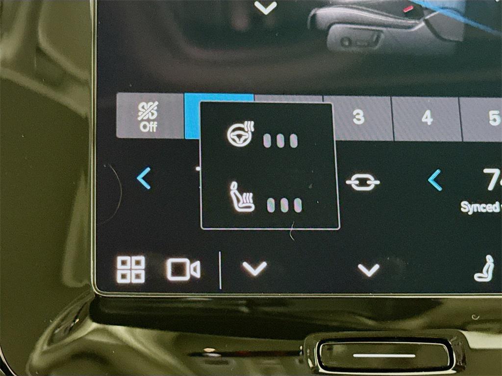 used 2025 Volvo XC40 car, priced at $37,995