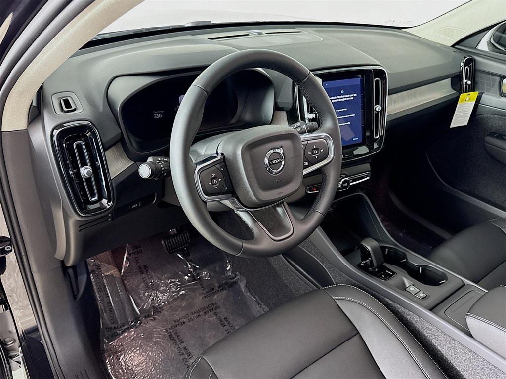 used 2025 Volvo XC40 car, priced at $37,995