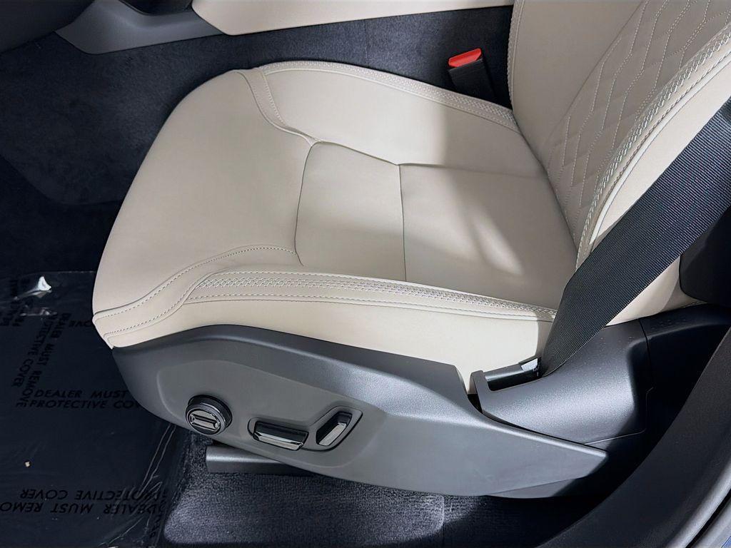 new 2026 Volvo XC90 Plug-In Hybrid car, priced at $81,995