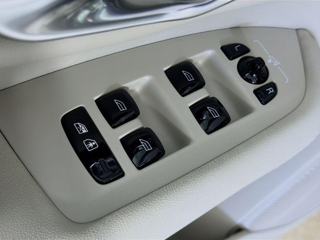 new 2026 Volvo XC90 car, priced at $81,400