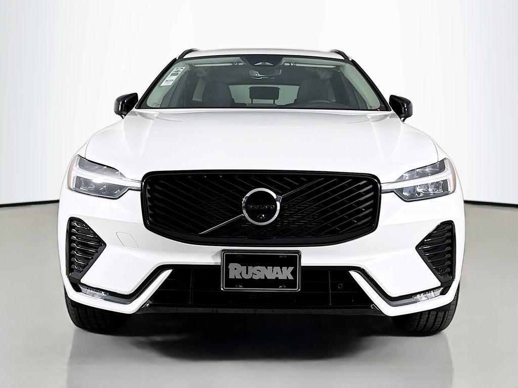 new 2026 Volvo XC60 car, priced at $57,960