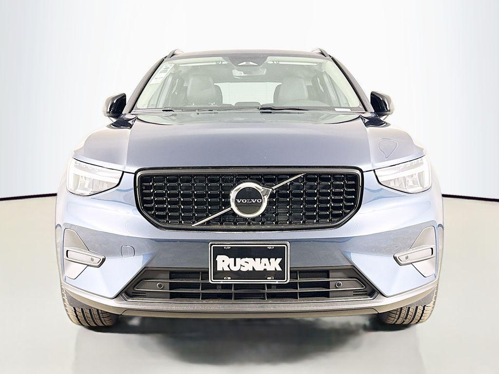 new 2026 Volvo XC40 car, priced at $46,095