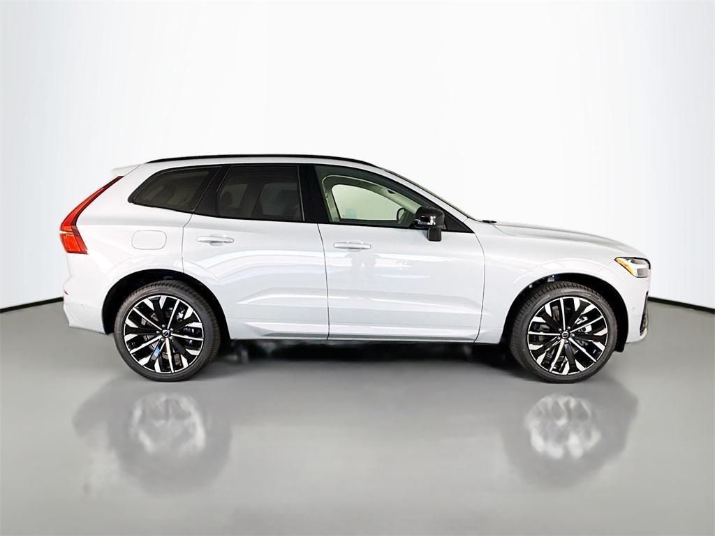 new 2026 Volvo XC60 Plug-In Hybrid car, priced at $75,235