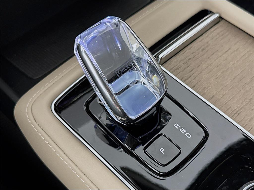 new 2026 Volvo XC90 Plug-In Hybrid car, priced at $85,625