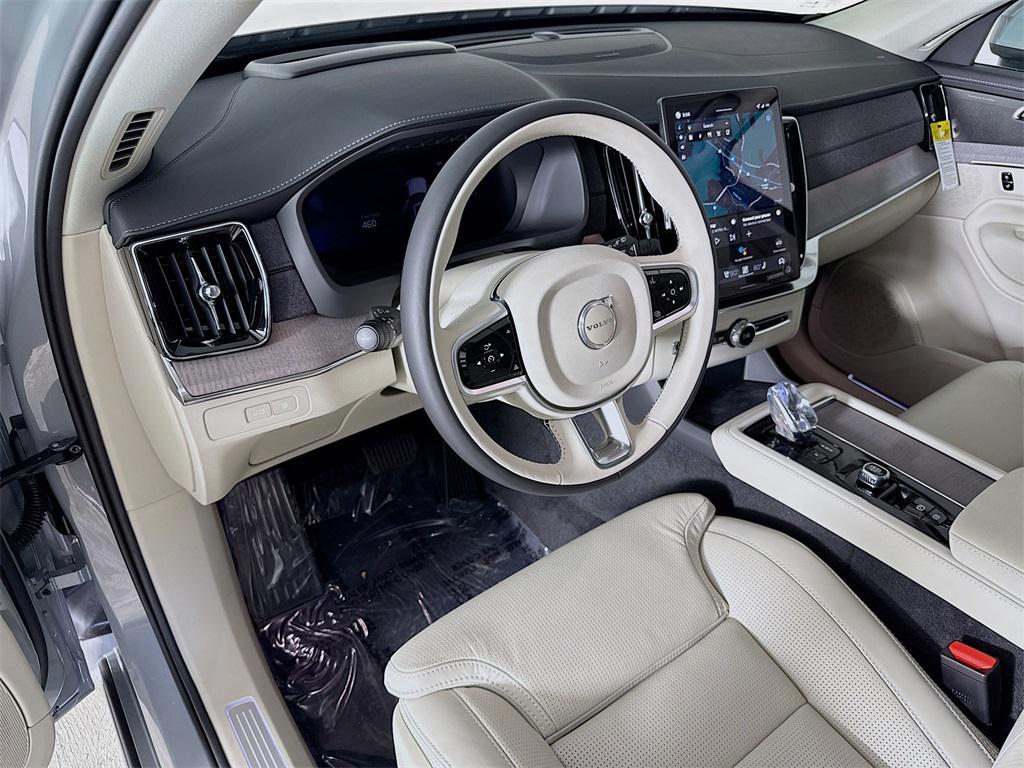 new 2026 Volvo XC90 Plug-In Hybrid car, priced at $85,625