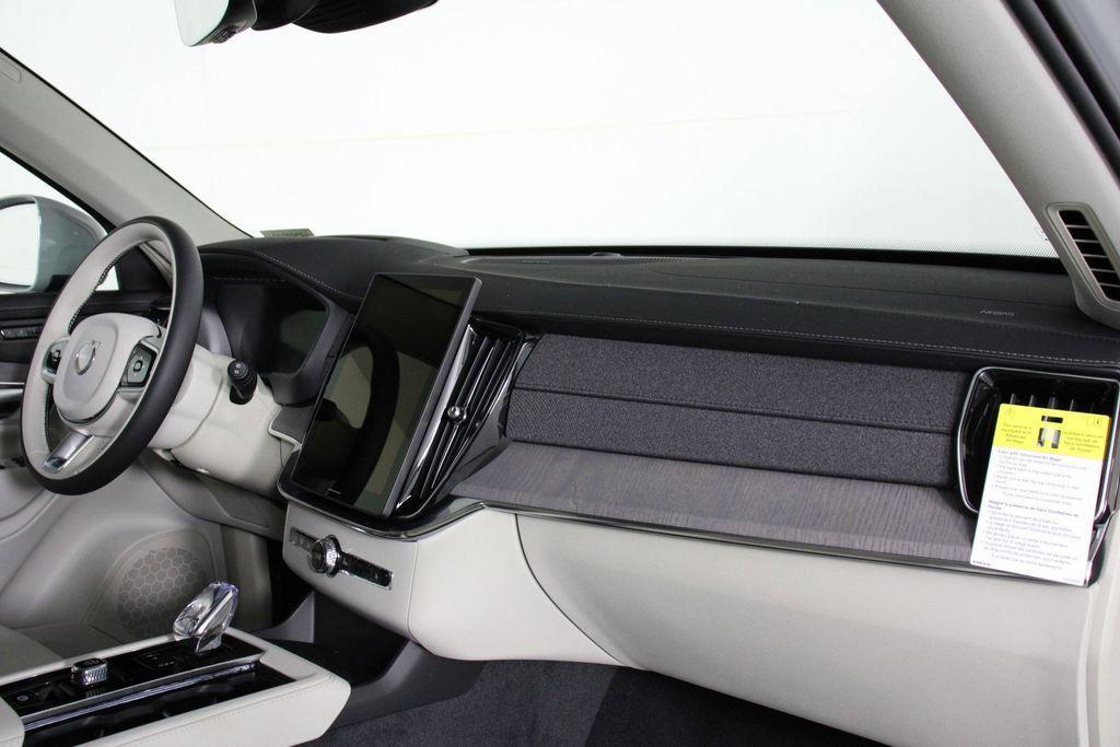 new 2026 Volvo XC90 Plug-In Hybrid car, priced at $85,625