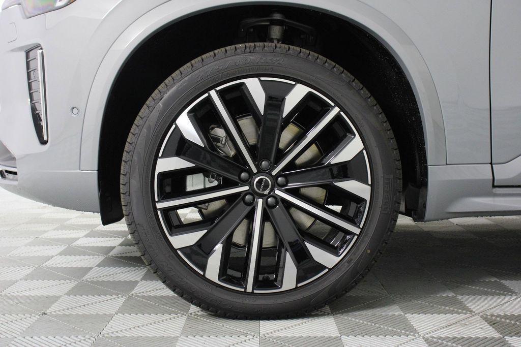 new 2026 Volvo XC90 Plug-In Hybrid car, priced at $85,625