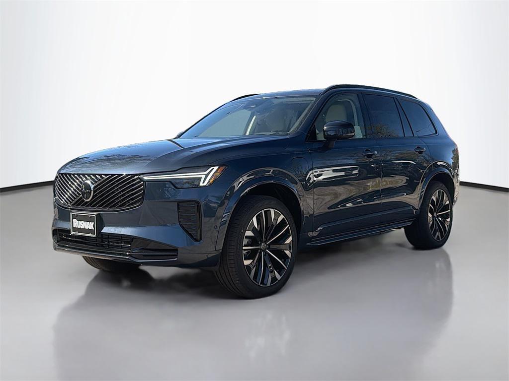 new 2026 Volvo XC90 Plug-In Hybrid car, priced at $87,885