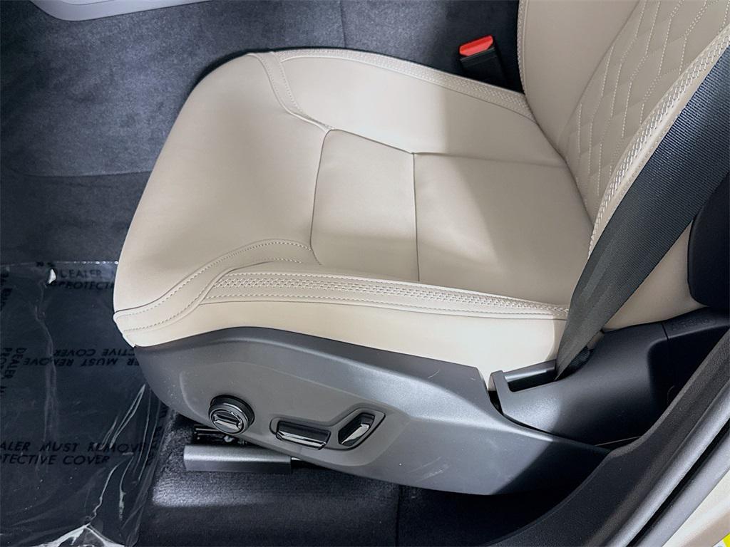 new 2026 Volvo XC60 car, priced at $58,105