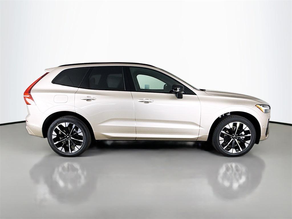 new 2026 Volvo XC60 car, priced at $58,105