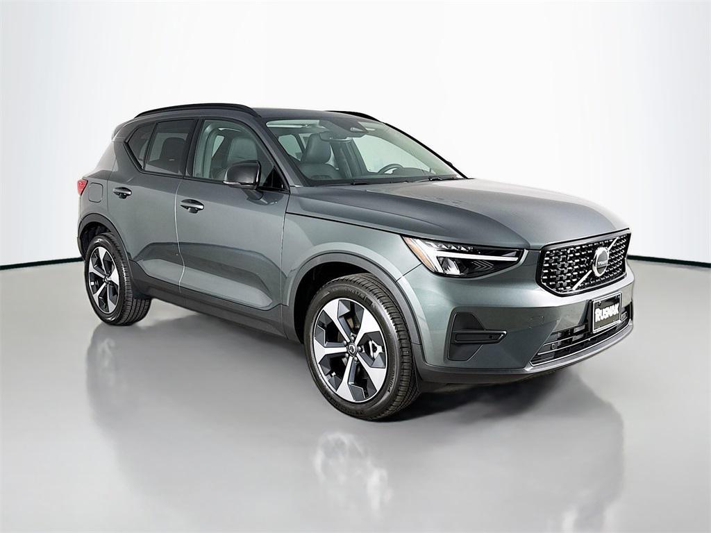 new 2026 Volvo XC40 car, priced at $44,095