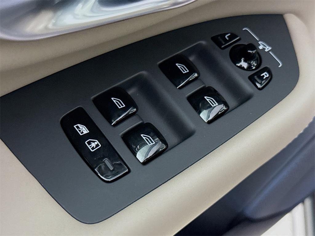 new 2025 Volvo XC90 car, priced at $65,725