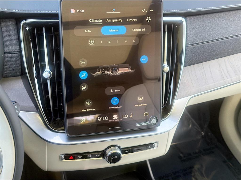 new 2026 Volvo XC90 Plug-In Hybrid car, priced at $85,745