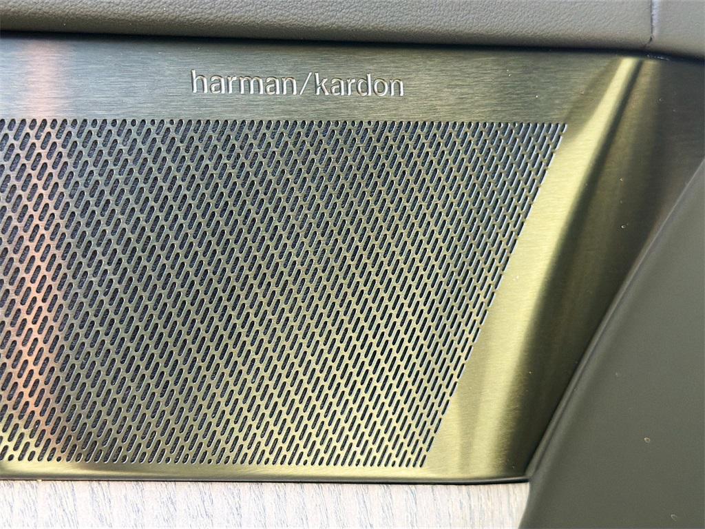 new 2026 Volvo XC90 Plug-In Hybrid car, priced at $85,745