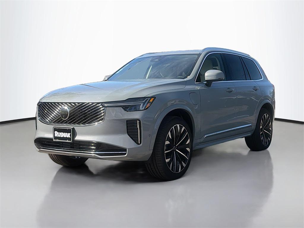 new 2026 Volvo XC90 Plug-In Hybrid car, priced at $85,745