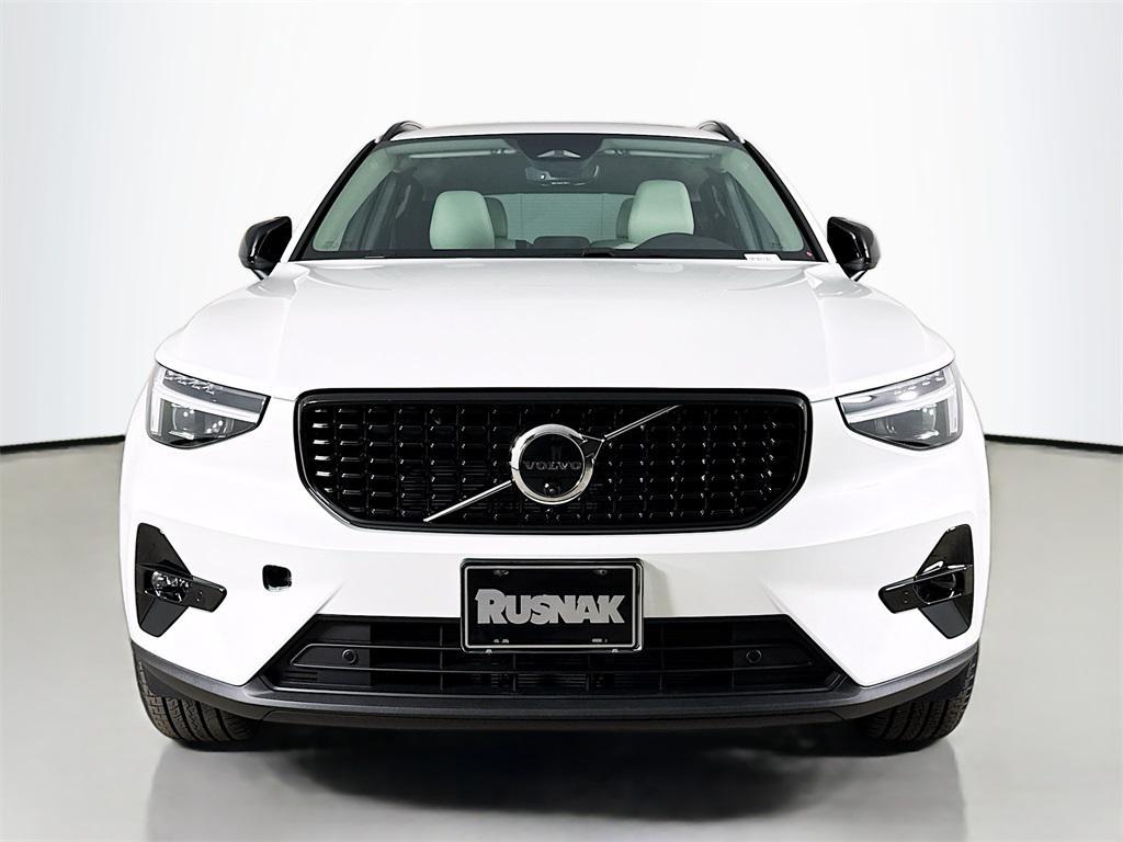 new 2026 Volvo XC40 car, priced at $51,975