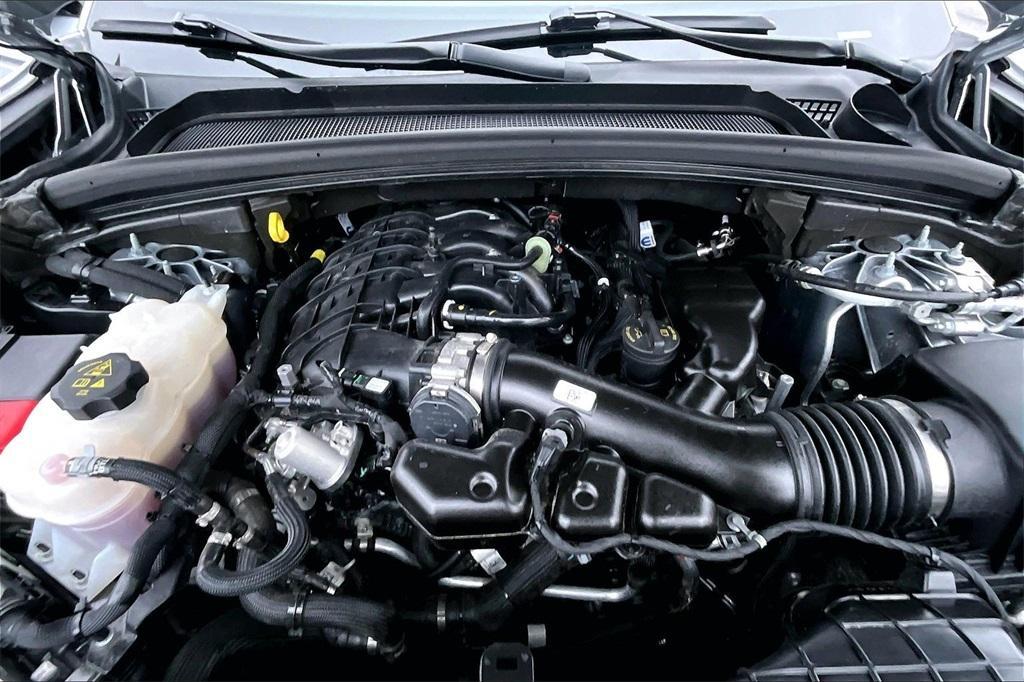 used 2025 Jeep Grand Cherokee car, priced at $38,481