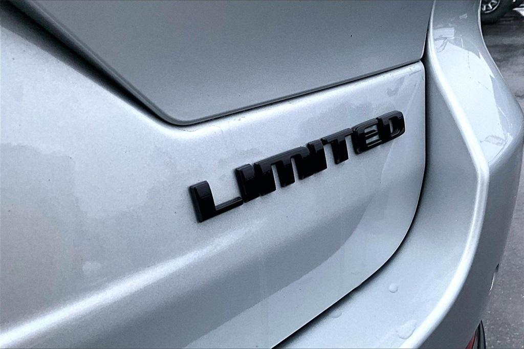 used 2025 Jeep Grand Cherokee car, priced at $38,481