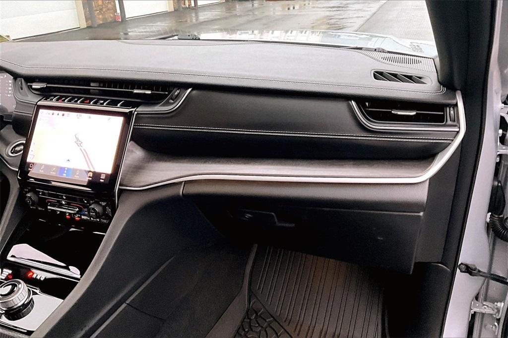 used 2025 Jeep Grand Cherokee car, priced at $38,481