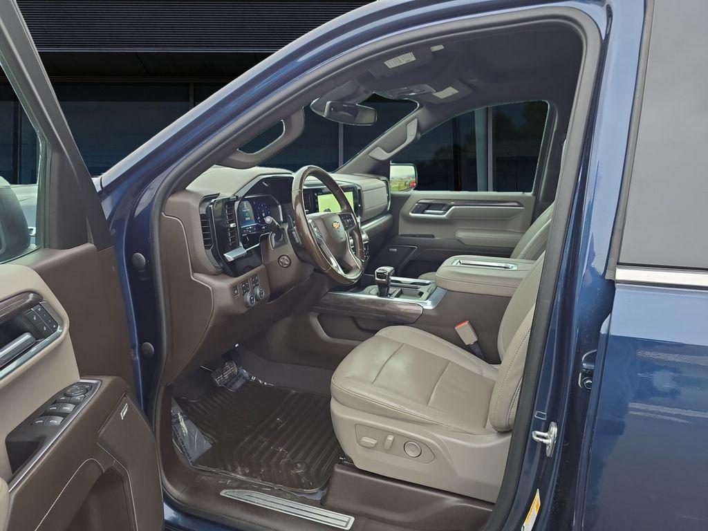 used 2022 Chevrolet Silverado 1500 car, priced at $41,795