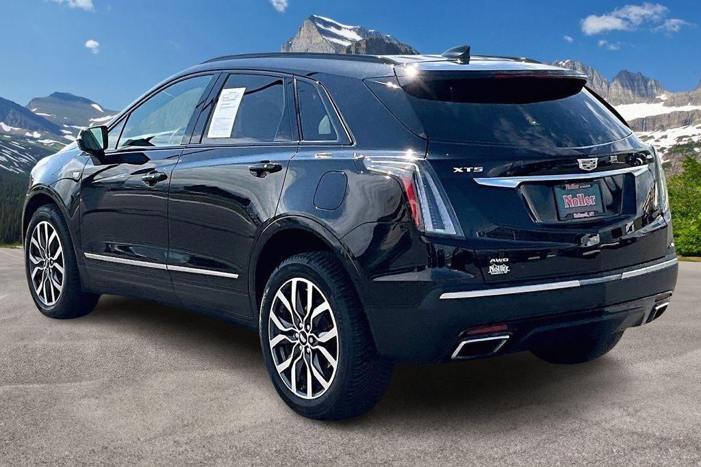 used 2023 Cadillac XT5 car, priced at $37,800