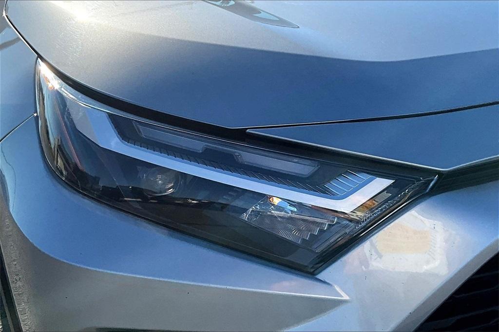 2025 Silver Sky Metallic Toyota RAV4 Hybrid