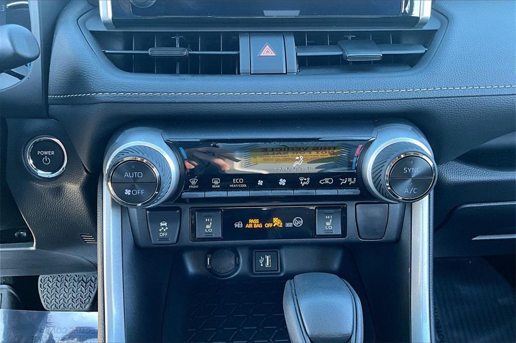 2025 Silver Sky Metallic Toyota RAV4 Hybrid