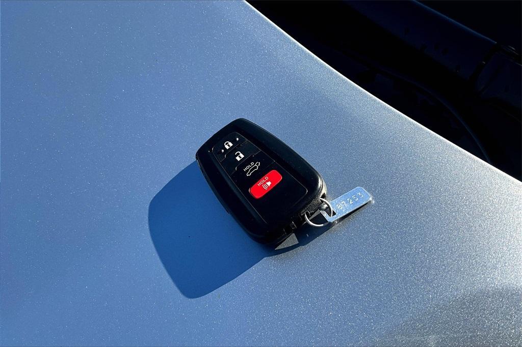 2025 Silver Sky Metallic Toyota RAV4 Hybrid