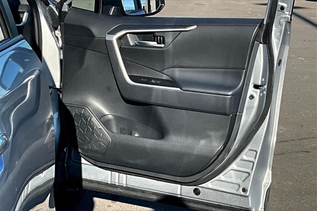 2025 Silver Sky Metallic Toyota RAV4 Hybrid