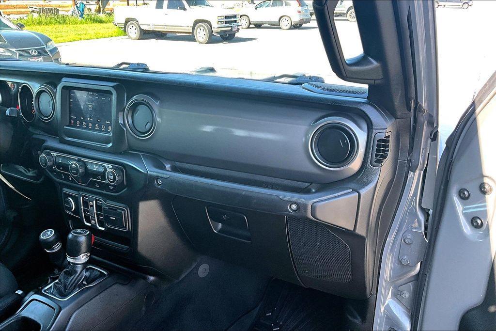 used 2023 Jeep Gladiator car, priced at $33,348