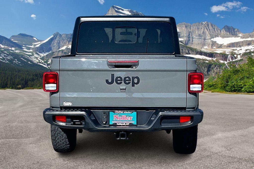 used 2023 Jeep Gladiator car, priced at $33,348
