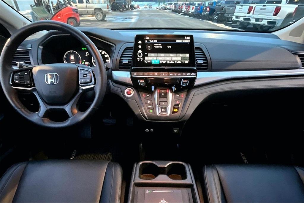 used 2025 Honda Odyssey car, priced at $37,981