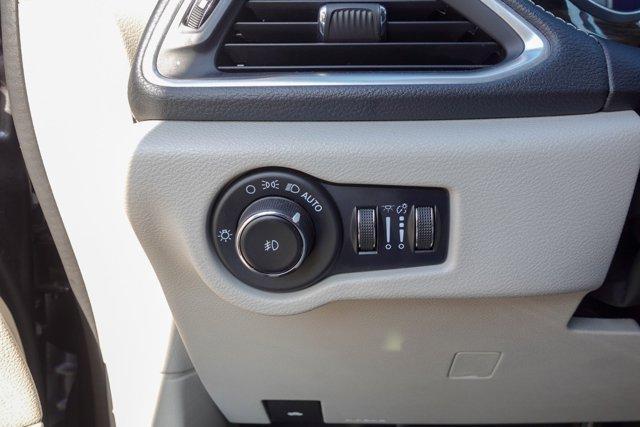 used 2023 Chrysler Pacifica car, priced at $24,971